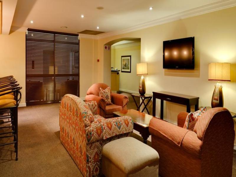 Protea Hotel By Marriott Durban Umhlanga Exterior photo