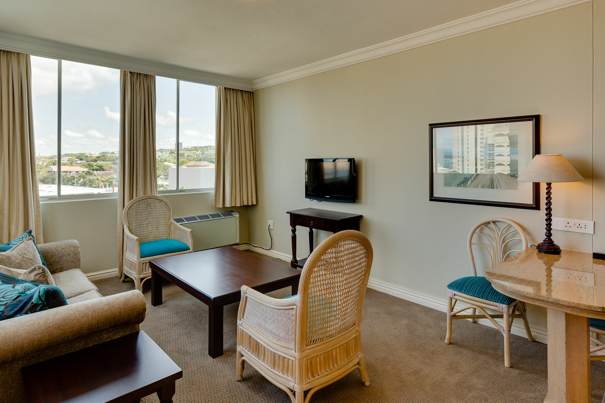 Protea Hotel By Marriott Durban Umhlanga Exterior photo
